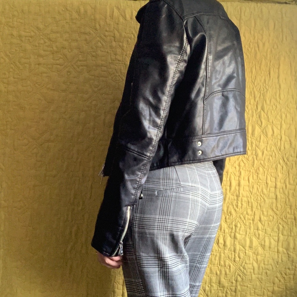 Jacket - Picture 3 of 5